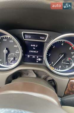 Позашляховик / Кросовер Mercedes-Benz M-Class 2011 в 