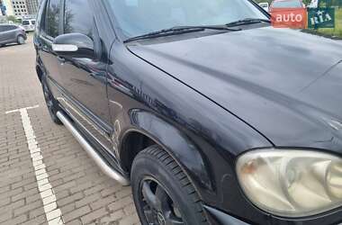Внедорожник / Кроссовер Mercedes-Benz M-Class 2004 в Киеве