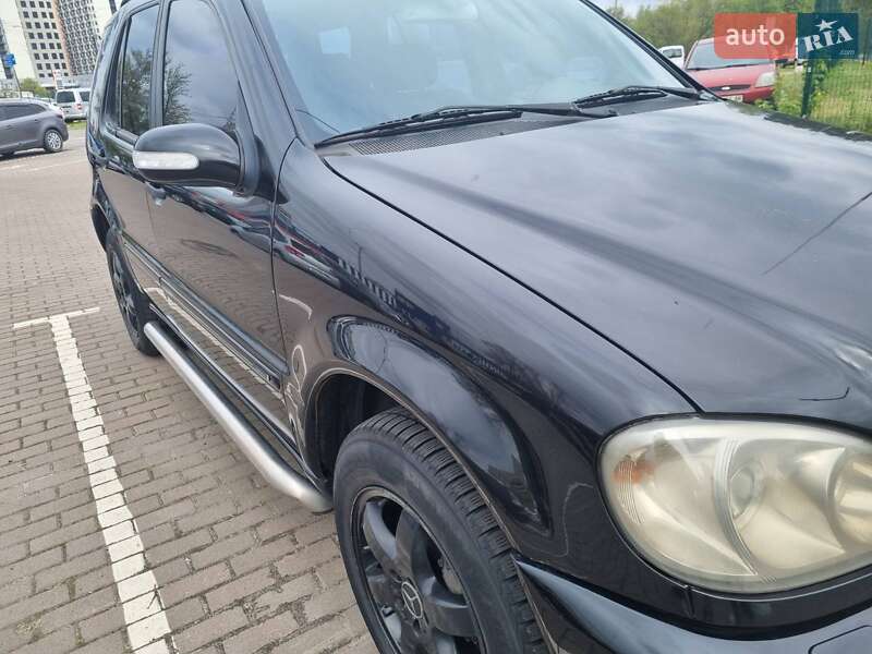 Позашляховик / Кросовер Mercedes-Benz M-Class 2004 в Києві