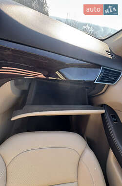 Внедорожник / Кроссовер Mercedes-Benz M-Class 2013 в 