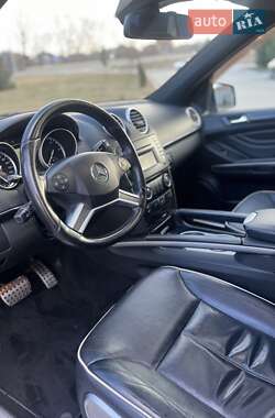 Внедорожник / Кроссовер Mercedes-Benz M-Class 2011 в 