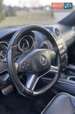 Внедорожник / Кроссовер Mercedes-Benz M-Class 2011 в 