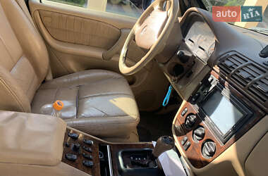 Внедорожник / Кроссовер Mercedes-Benz M-Class 2000 в 