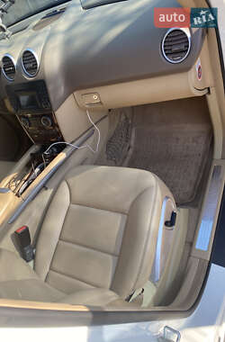 Внедорожник / Кроссовер Mercedes-Benz M-Class 2011 в 