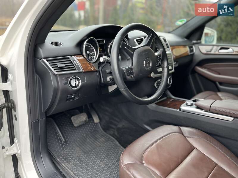 Внедорожник / Кроссовер Mercedes-Benz M-Class 2014 в Ковеле
