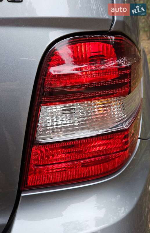 Внедорожник / Кроссовер Mercedes-Benz M-Class 2010 в Ахтырке