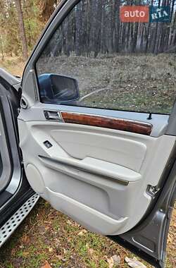 Внедорожник / Кроссовер Mercedes-Benz M-Class 2010 в 