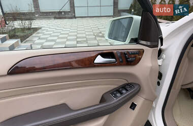 Внедорожник / Кроссовер Mercedes-Benz M-Class 2012 в 