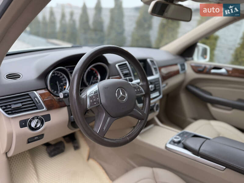 Внедорожник / Кроссовер Mercedes-Benz M-Class 2012 в Летичеве