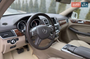 Внедорожник / Кроссовер Mercedes-Benz M-Class 2012 в 