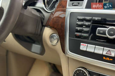 Внедорожник / Кроссовер Mercedes-Benz M-Class 2012 в 