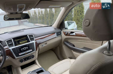 Внедорожник / Кроссовер Mercedes-Benz M-Class 2012 в 