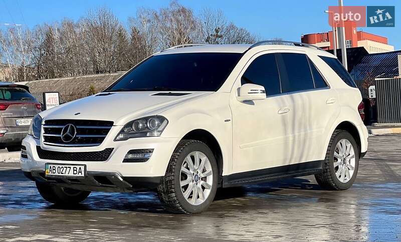 Внедорожник / Кроссовер Mercedes-Benz M-Class 2010 в Виннице