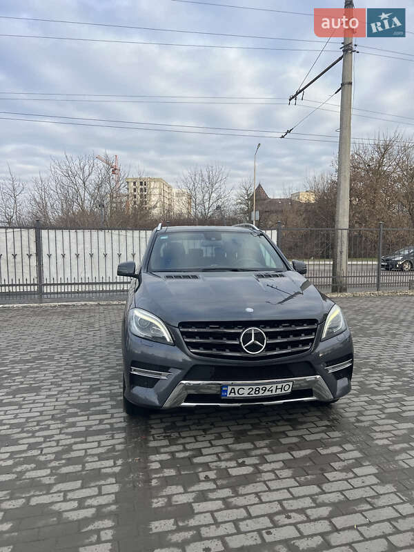 Позашляховик / Кросовер Mercedes-Benz M-Class 2013 в Луцьку