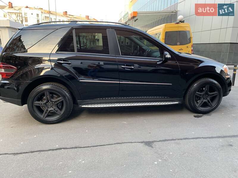 Внедорожник / Кроссовер Mercedes-Benz M-Class 2008 в Киеве