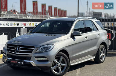 Позашляховик / Кросовер Mercedes-Benz M-Class 2014 в Києві