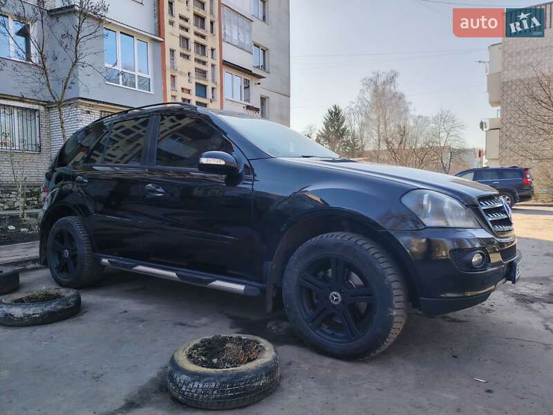 Внедорожник / Кроссовер Mercedes-Benz M-Class 2006 в Шептицькому