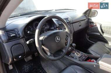 Внедорожник / Кроссовер Mercedes-Benz M-Class 2004 в 