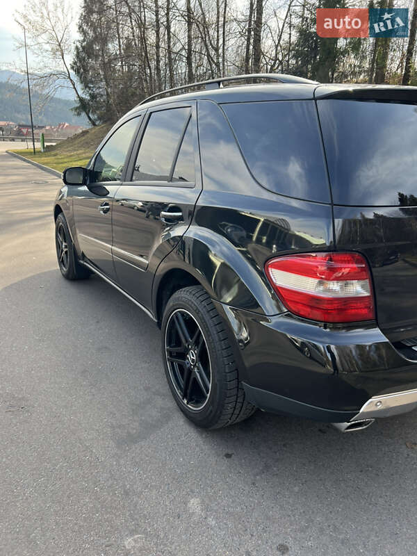 Внедорожник / Кроссовер Mercedes-Benz M-Class 2006 в Сколе