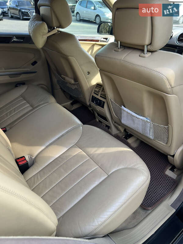 Внедорожник / Кроссовер Mercedes-Benz M-Class 2006 в Сколе