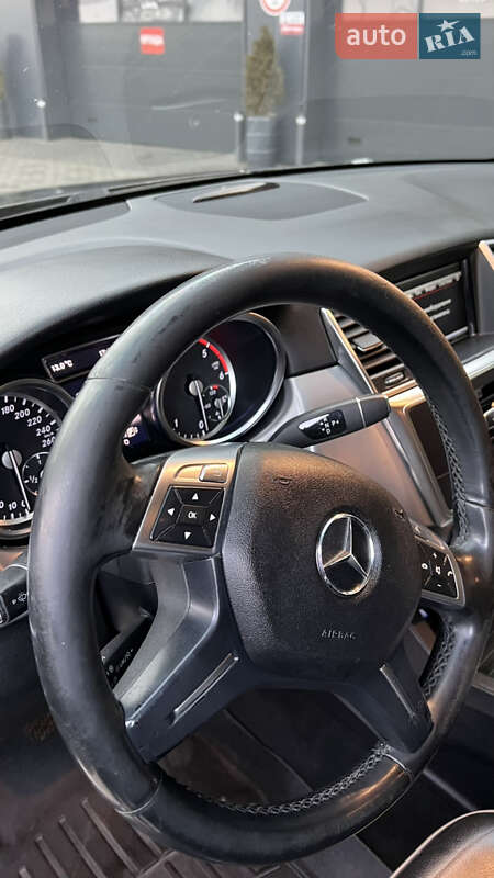 Внедорожник / Кроссовер Mercedes-Benz M-Class 2012 в Хусте