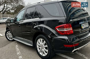 Внедорожник / Кроссовер Mercedes-Benz M-Class 2010 в 