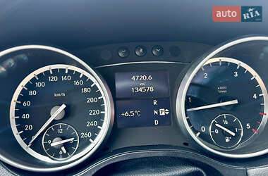 Внедорожник / Кроссовер Mercedes-Benz M-Class 2010 в 