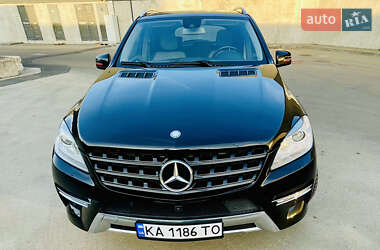 Внедорожник / Кроссовер Mercedes-Benz M-Class 2014 в 
