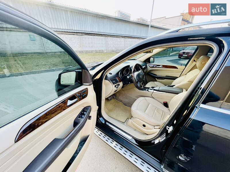 Внедорожник / Кроссовер Mercedes-Benz M-Class 2014 в Киеве