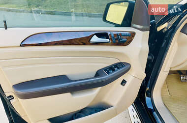 Внедорожник / Кроссовер Mercedes-Benz M-Class 2014 в 