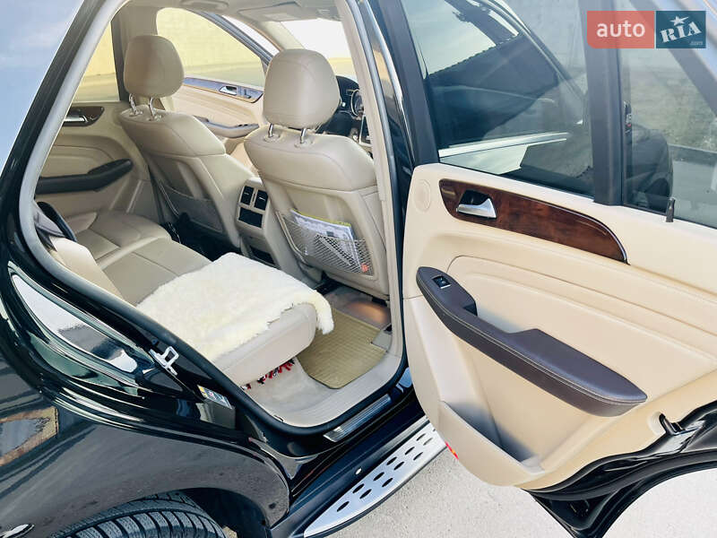Внедорожник / Кроссовер Mercedes-Benz M-Class 2014 в Киеве