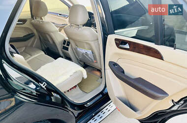 Внедорожник / Кроссовер Mercedes-Benz M-Class 2014 в 