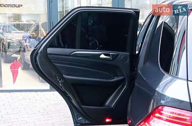 Внедорожник / Кроссовер Mercedes-Benz M-Class 2014 в 