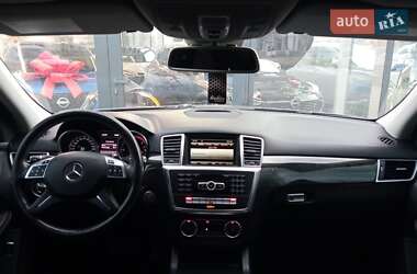 Внедорожник / Кроссовер Mercedes-Benz M-Class 2014 в 