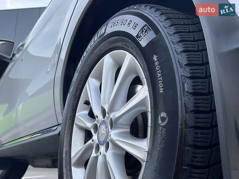 Внедорожник / Кроссовер Mercedes-Benz M-Class 2013 в Киеве