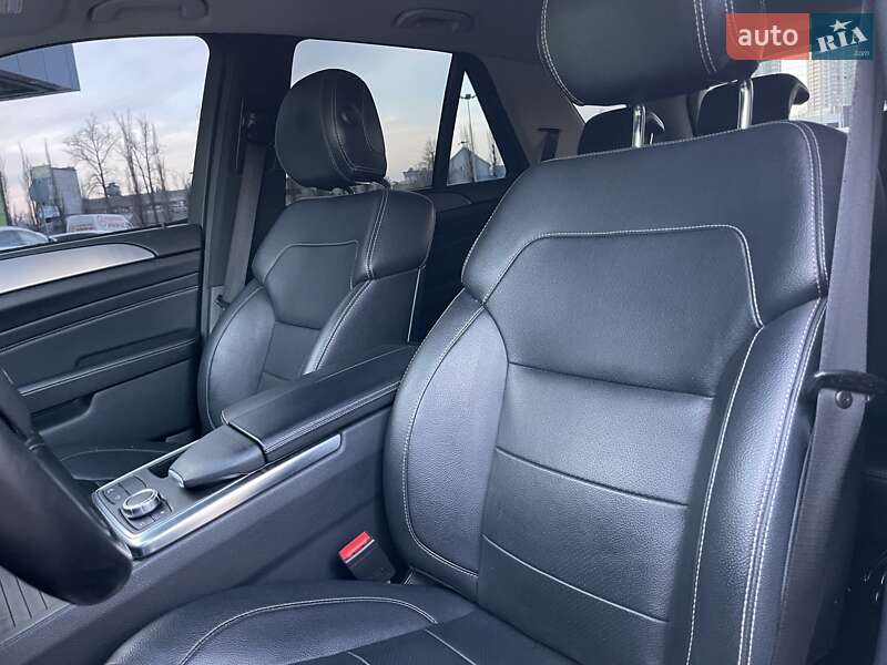 Внедорожник / Кроссовер Mercedes-Benz M-Class 2013 в Киеве