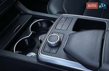 Внедорожник / Кроссовер Mercedes-Benz M-Class 2013 в 
