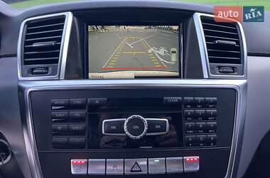 Внедорожник / Кроссовер Mercedes-Benz M-Class 2013 в 