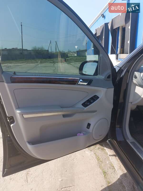 Позашляховик / Кросовер Mercedes-Benz M-Class 2006 в Кривому Розі