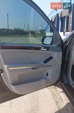 Внедорожник / Кроссовер Mercedes-Benz M-Class 2006 в 