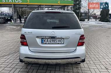 Позашляховик / Кросовер Mercedes-Benz M-Class 2007 в 