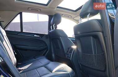 Внедорожник / Кроссовер Mercedes-Benz M-Class 2015 в 