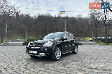 Внедорожник / Кроссовер Mercedes-Benz M-Class 2009 в Киеве