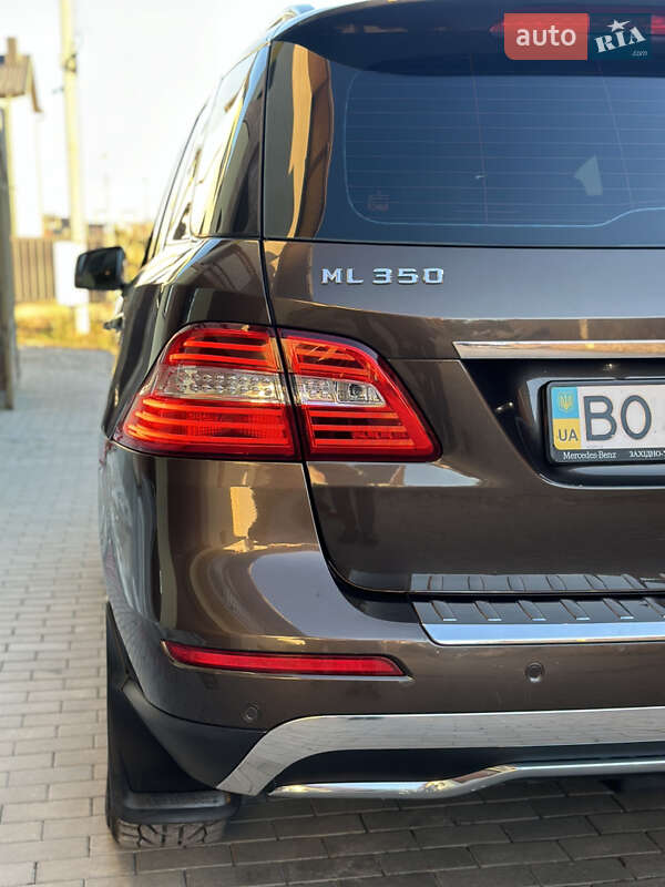 Внедорожник / Кроссовер Mercedes-Benz M-Class 2013 в Тернополе