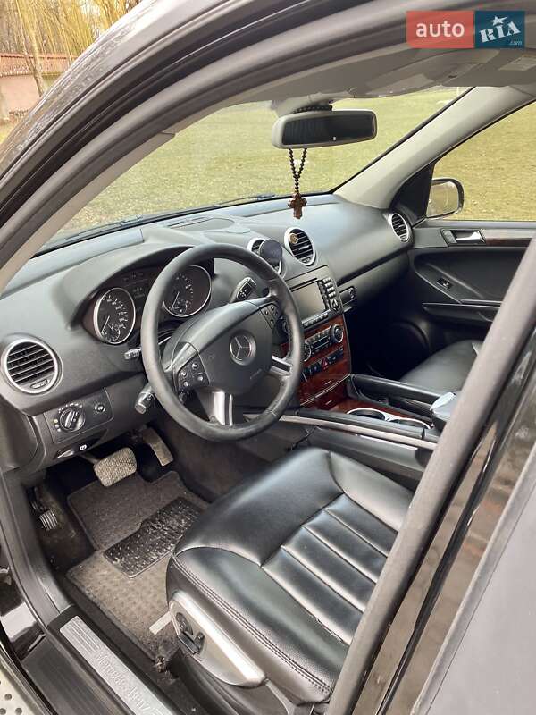 Позашляховик / Кросовер Mercedes-Benz M-Class 2006 в Рівному