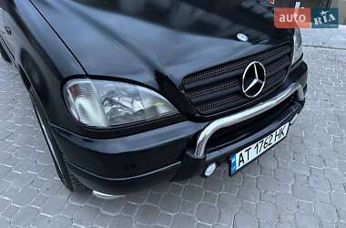 Внедорожник / Кроссовер Mercedes-Benz M-Class 1999 в 
