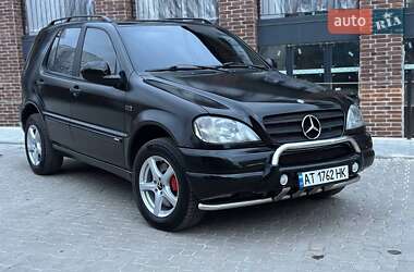 Внедорожник / Кроссовер Mercedes-Benz M-Class 1999 в 