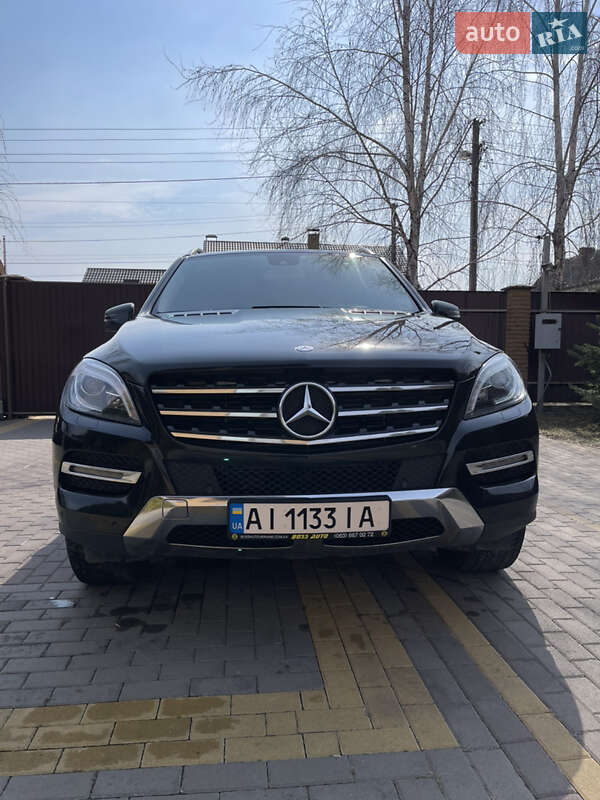 Внедорожник / Кроссовер Mercedes-Benz M-Class 2013 в Киеве