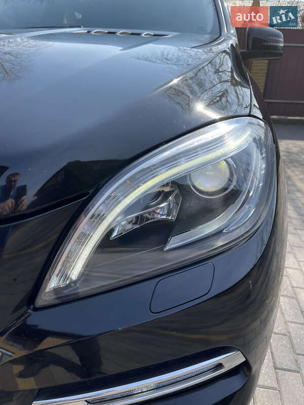 Внедорожник / Кроссовер Mercedes-Benz M-Class 2013 в Киеве
