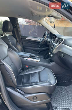 Внедорожник / Кроссовер Mercedes-Benz M-Class 2013 в 